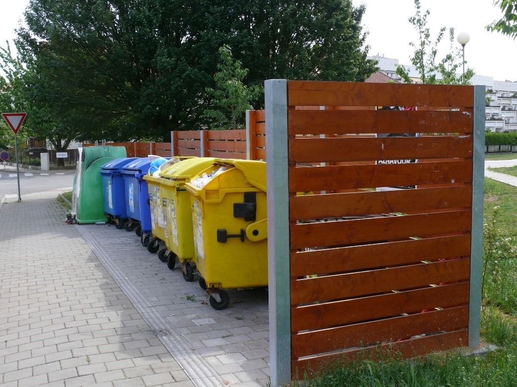 Kontejnery Na Elektroodpad Bioodpad Kontejnerov St N M Brno