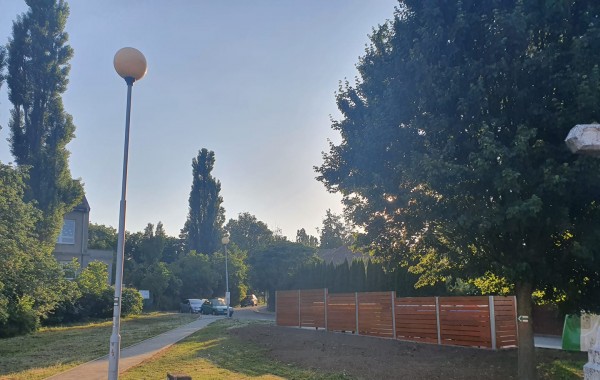 Kontejnery na elektroodpad, bioodpad, kontejnerová stání